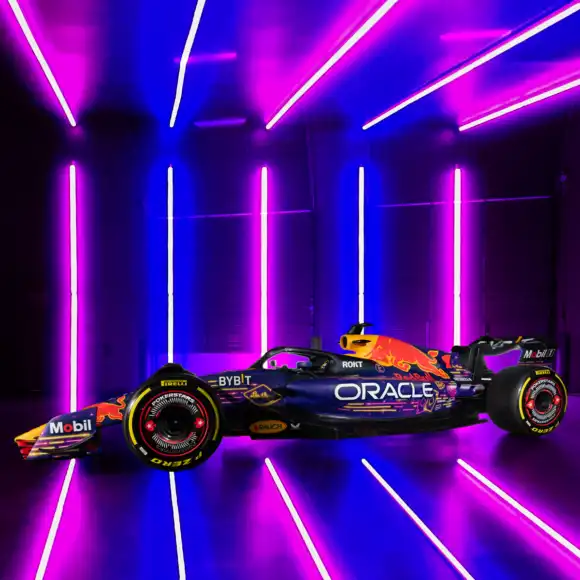 1:18 RB19 GP Las Vegas 2023 Special Livery – Schaalmodel – Red Bull Racing | Verstappen.com