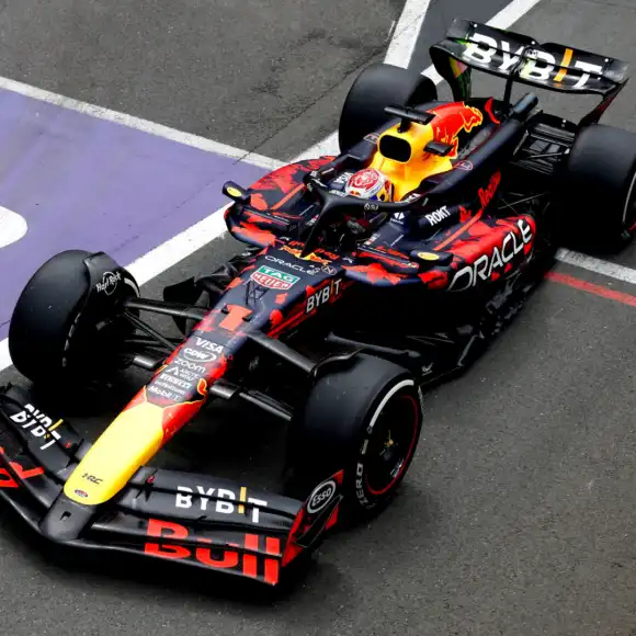 1:43 RB20 British GP 2024 Special Livery – Schaalmodel – Red Bull Racing | Verstappen.com